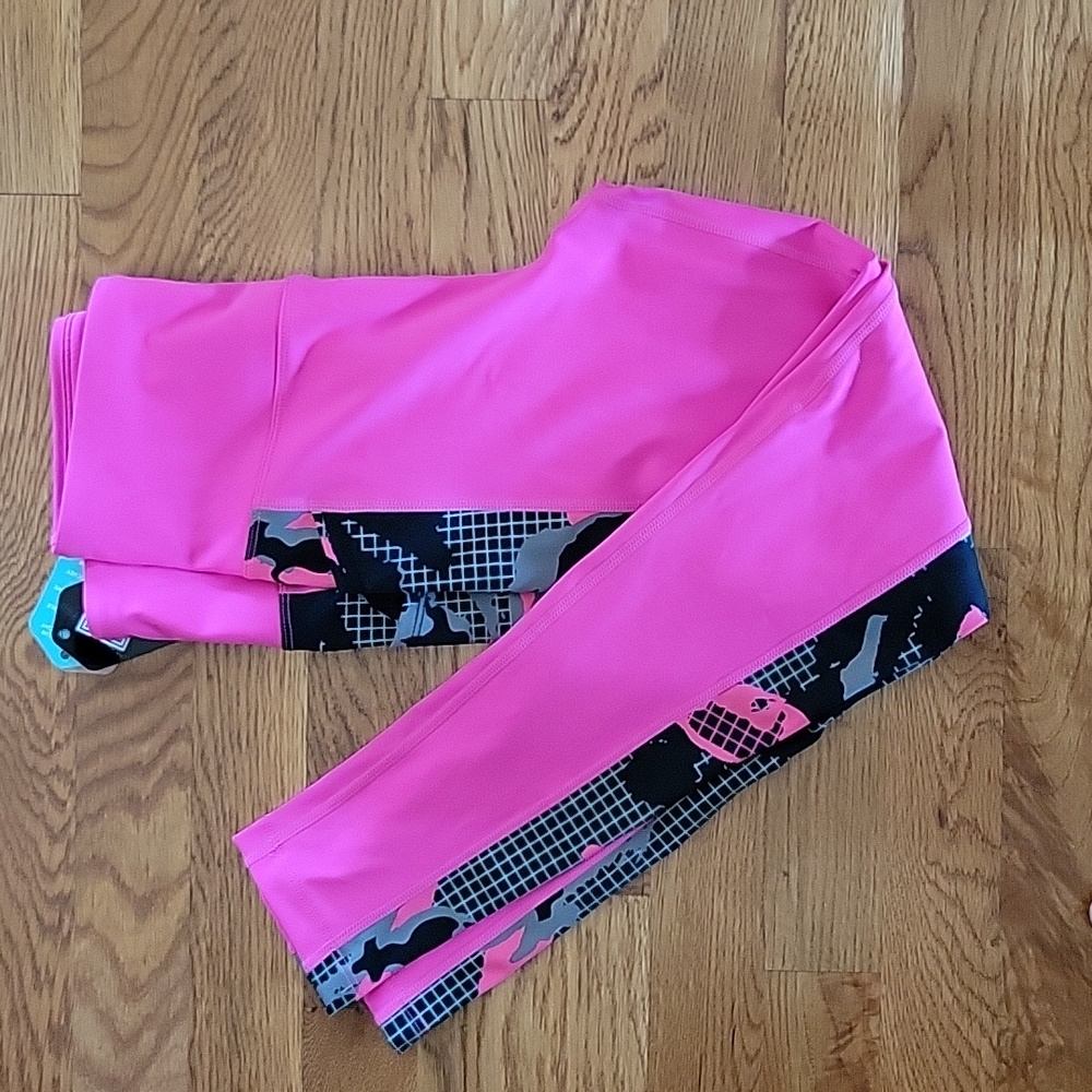 NWT LulaRoe Rise Brave Leggings Size Small